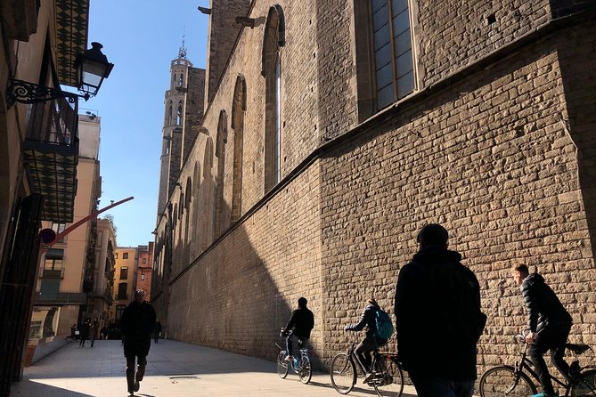 Barcelona City Bike Tour: Highlights and Hidden Gems - Immersive Cycling Experience