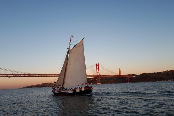 2-Hour Lisbon Traditional Boats Sunset Cruise With White Wine - Boat and Cruise Details