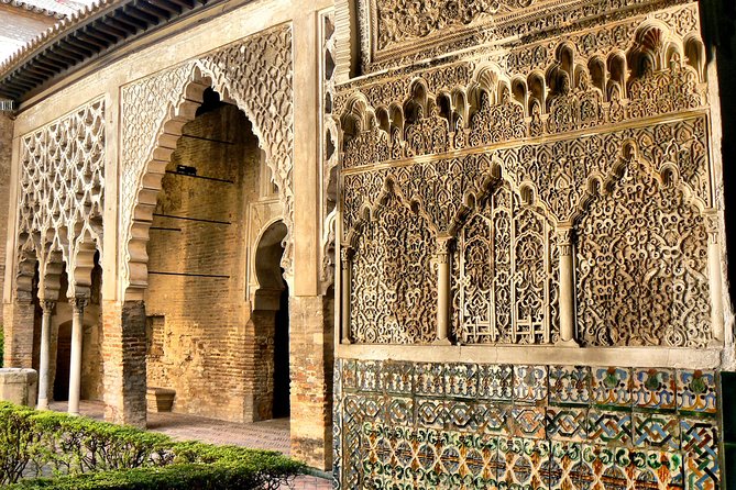 Alcazar and Cathedral of Seville Tour With Skip the Line Tickets - Tour Requirements and Dress Code