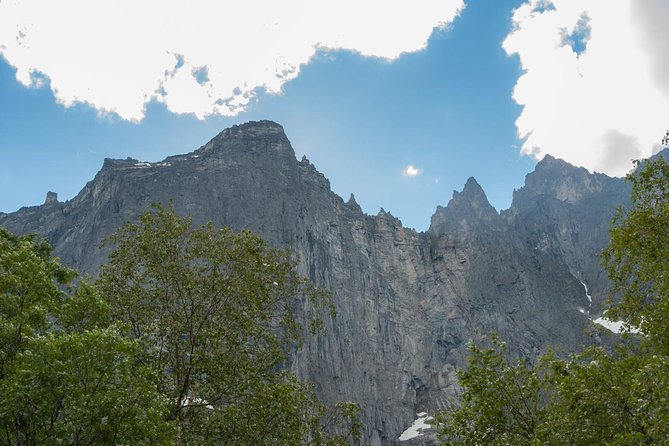 Alesund Shore Excursion: From Fjords to Trolls - Marveling at the Gudbrandsjuvet Gorge