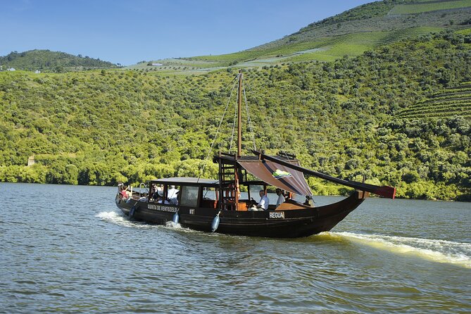 Authentic Douro Wine Tour Including Lunch and River Cruise - Transportation and Comfort