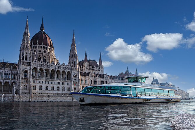 Budapest Danube Sightseeing Cruise With Drink and Audio Guide - Inclusions