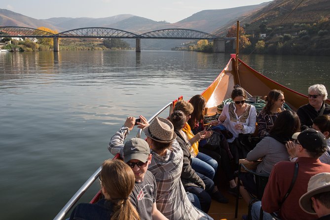 Douro Valley Small-Group Tour With Wine Tasting, Lunch and Boat - Wine Tasting Experiences