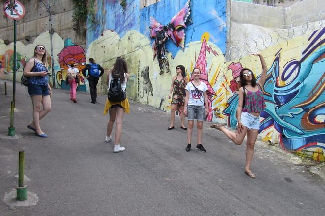 Favela Tour Rio De Janeiro - Vidigal Walking Tour by Russo Guide - Meeting and Logistics