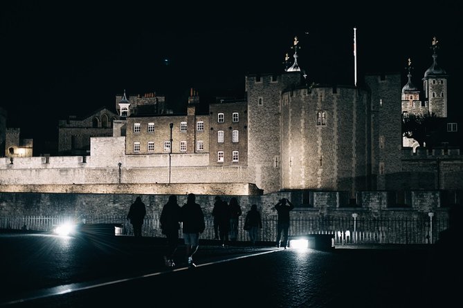 Ghost, Ghouls and Gallows Tour : Guided Tour With Boat Ride - Illuminated Landmarks Along the Thames