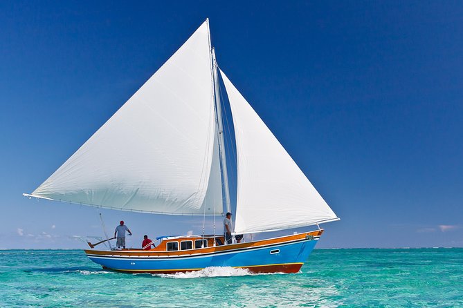 Hol Chan Marine Reserve Snorkel Tour on the 40 Sirena Azul Sailboat - Exploring the Diverse Marine Life at Hol Chan