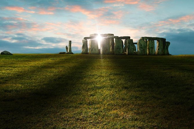 Inner Circle Access of Stonehenge Including Bath and Lacock Day Tour From London - Itinerary Details