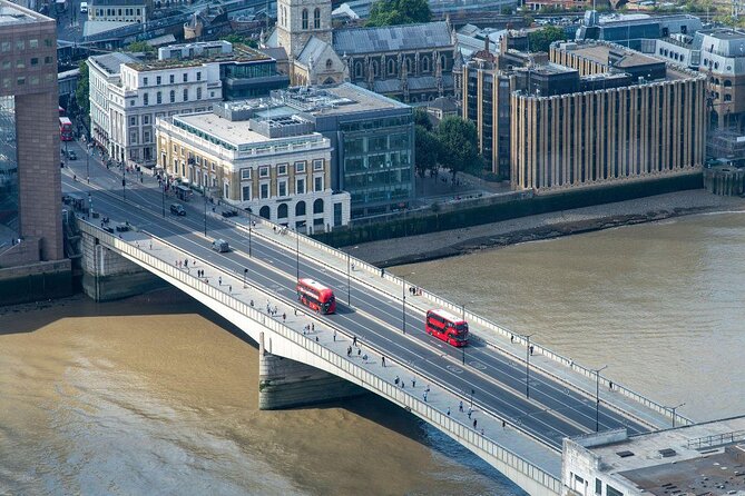 London Bridge Experience and Tombs - Accessibility and Additional Info