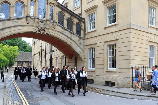 Oxford | Alumni-Led Walking Tour W/Opt New College - Guided Experience and Insights