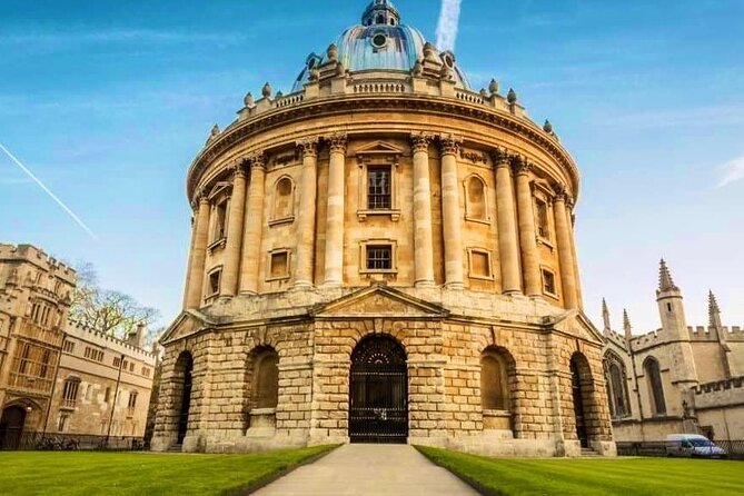 Oxford Official University & City Tour - Meeting and Logistics