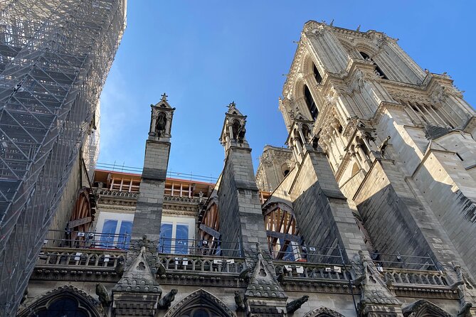 Paris Île De La Cité and Notre Dame Walking Tour With Crypt - Tour Details