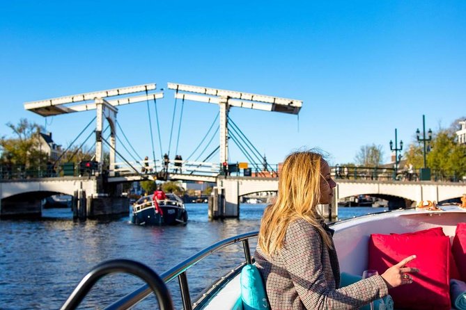 The Cozy and Fun Canal Tour - Intimate Boating Experience