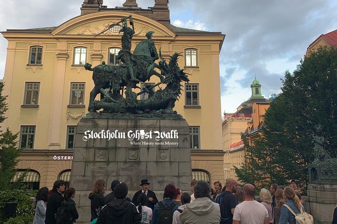 The Original Stockholm Ghost Walk and Historical Tour - Gamla Stan - The Role of the Tour Guide