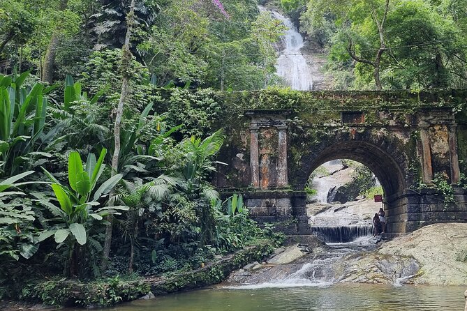 Visit the Best Spots in Tijuca Forest - Hike to Caves & Falls - Exploring Caves and Waterfalls