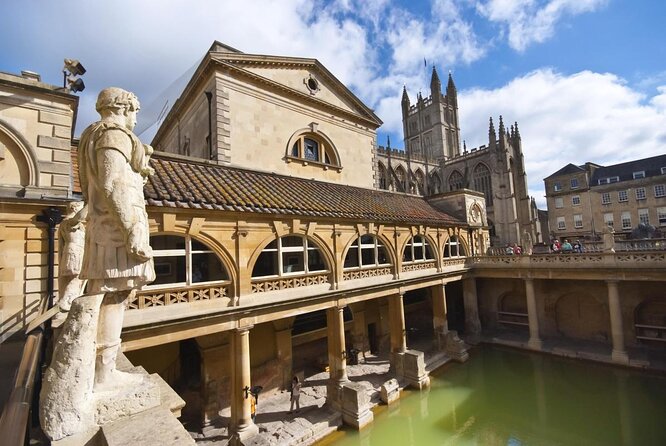 Walking Tour of Bath With Blue Badge Tourist Guide - Historical Insights