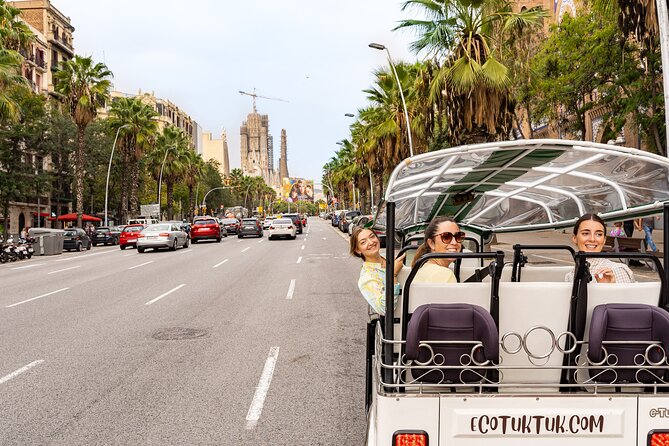 Welcome Tour to Barcelona in Private Eco Tuk Tuk - Tour Experience and Itinerary