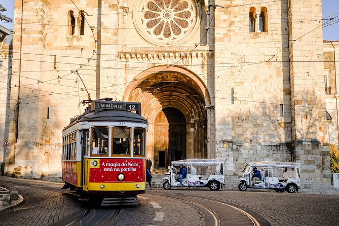 Welcome Tour to Lisbon in Private Eco Tuk Tuk - Meeting and Pickup Information