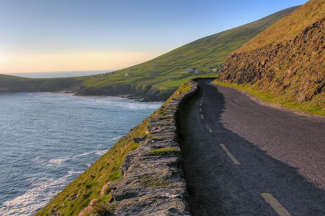 12:00 Cliffs of Moher Tour - Booking