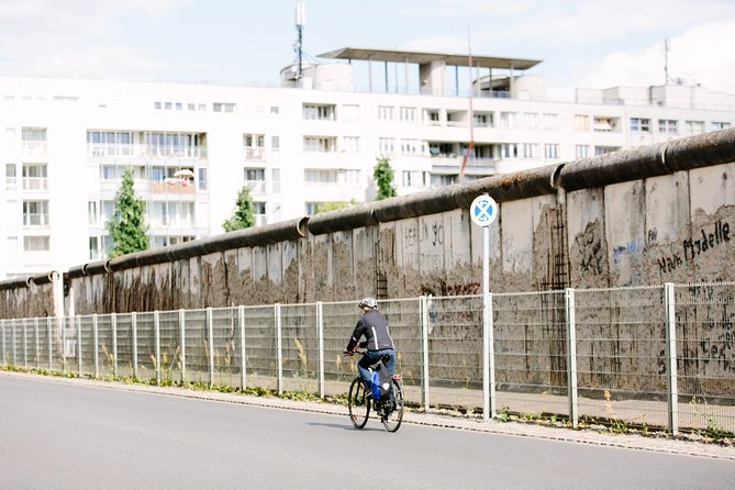 Berlin City Bike Tour With Beer Garden Stop - Key Attractions Visited