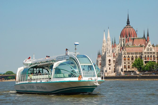 Budapest Danube Sightseeing Cruise With Drink and Audio Guide - Accessibility