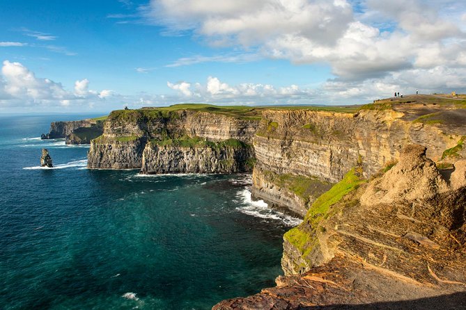 Dublin to Cliffs of Moher, Including Wild Atlantic Way and Galway - Discovering Bunratty Castle and Burren National Park