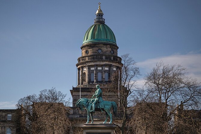 Edinburgh Full Day Walking Tour With Castle Included -Small Group - Accessibility and Participation