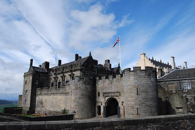 Edinburgh: Loch Lomond, Stirling Castle and the Kelpies Day Tour - Traveler Experiences and Feedback