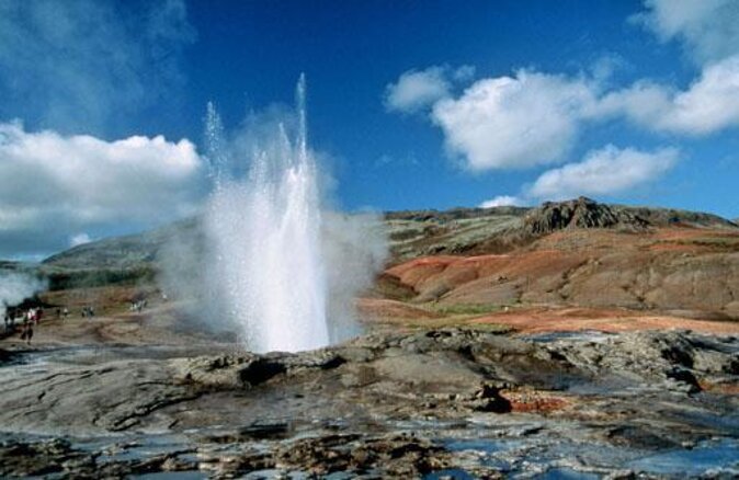 Golden Circle Classic Day Tour From Reykjavik - Exploring Thingvellir National Park