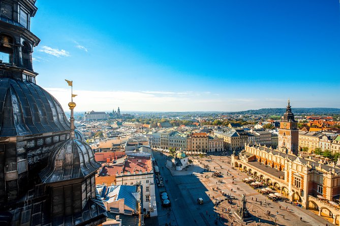 Old Town Krakow & Wawel Castle Walking Tour - Inclusions and Accessibility