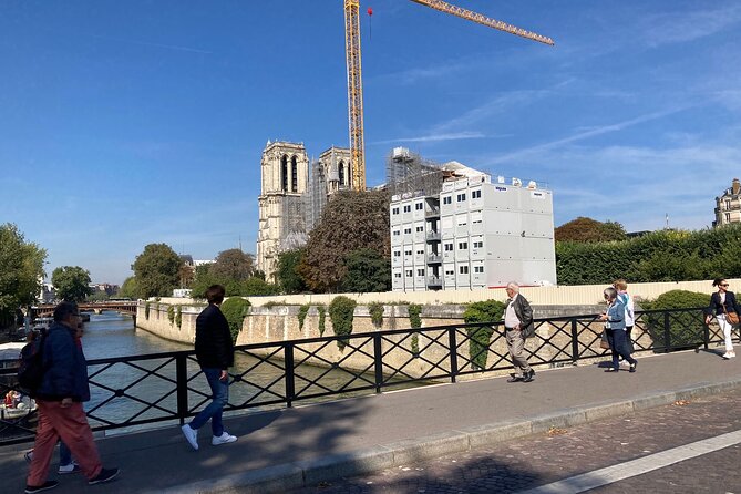 Paris Île De La Cité and Notre Dame Walking Tour With Crypt - The Archaeological Crypt