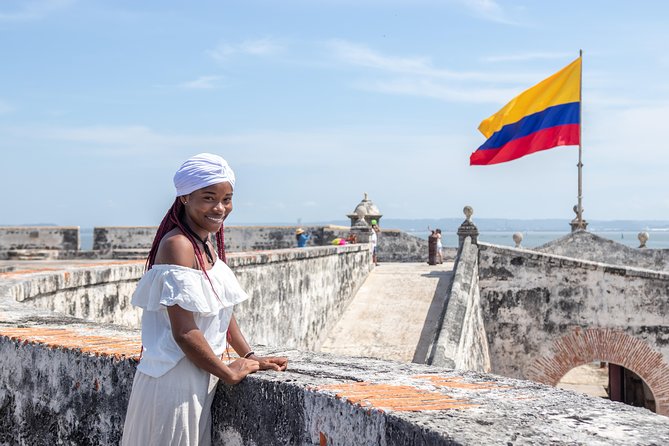 Playa Morena Beach Club Whith Lunch and Walking Tour of Fort San Fernando - Meeting Details