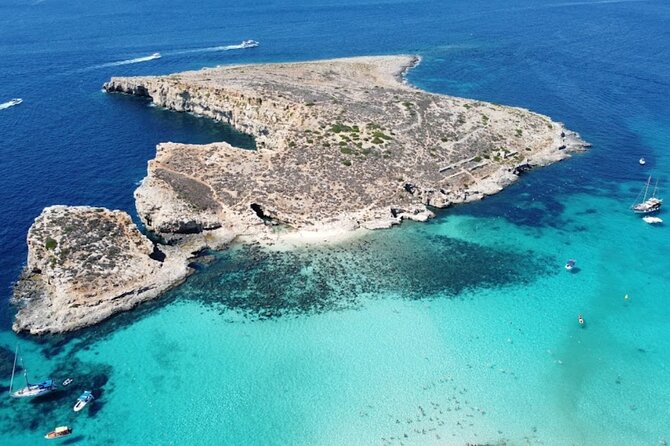 Private Boat, Blue Lagoon, Crystal Lagoon Comino, Gozo Malta Ultimate Highlights - Discovering the Crystal Lagoon