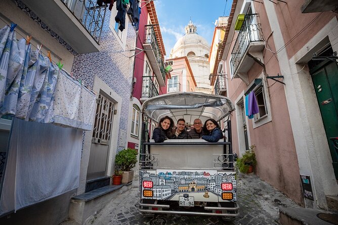 Private Half-Day Eco Tuk Tuk Tour in Lisbon - Customer Feedback and Highlights