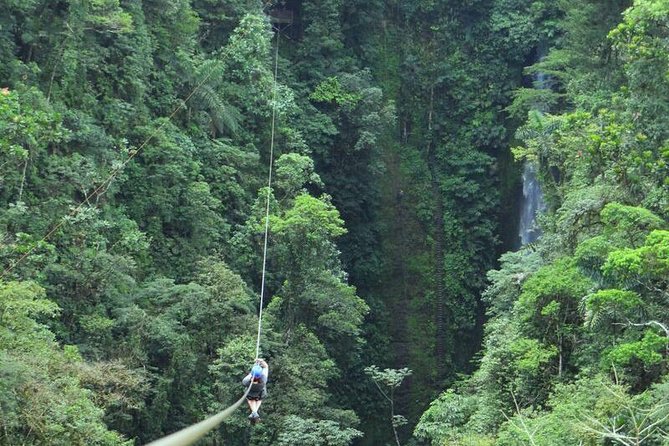 Rafting Class II-III and Zipline Tour From La Fortuna and Arenal - Meals and Transportation