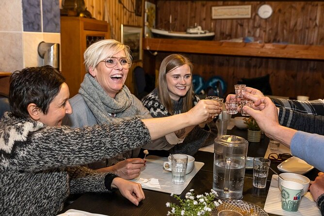 Reykjavik Food Lovers Tour - Icelandic Traditional Food - Tasting Local Beverages and Drinks