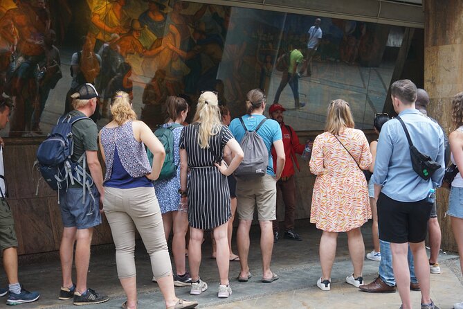 Shared Tour of the Historical and Cultural Center of Medellín - Discovering the Parque De Las Luces