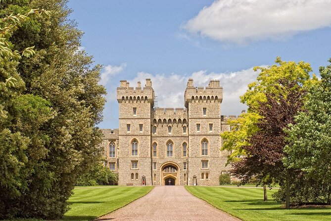 Stonehenge, Windsor Castle and Bath Full Day Guided Tour - Stonehenge