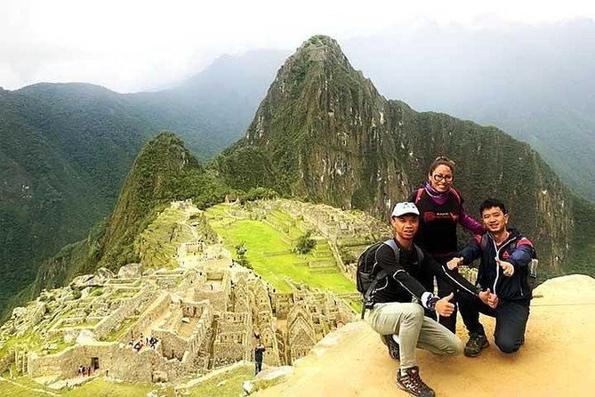 2 Days Tour Sacred Valley and Machu Picchu From Cusco - Sacred Valley Exploration