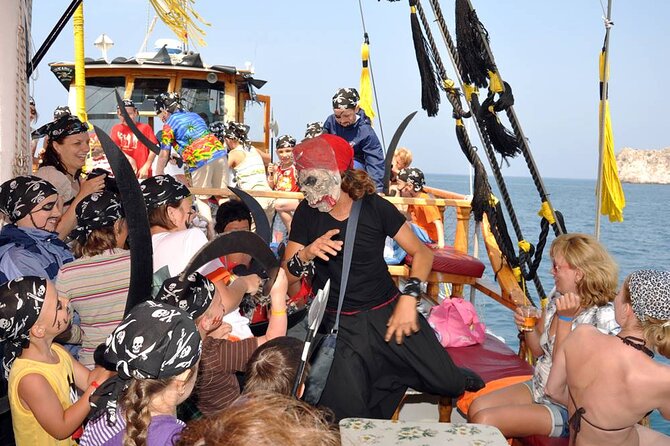 Alanya All Inclusive Pirate Boat Trip With Hotel Transfer - Guest Experiences and Reviews