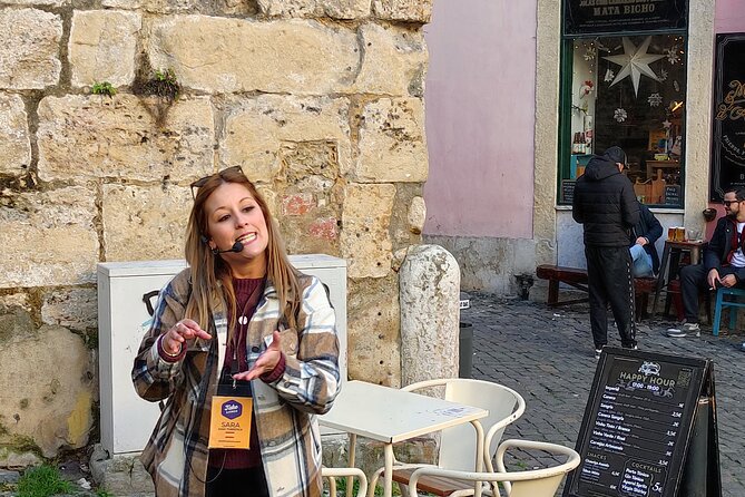 Alfama Tour in Lisbon Old Town - Guide Experience and Tour Structure