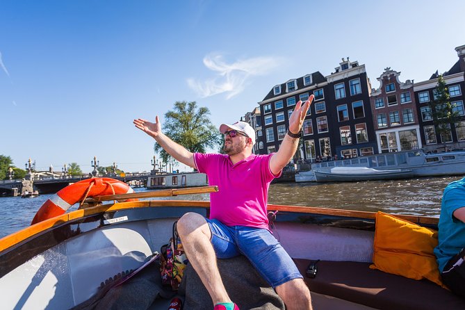 All-Inclusive Amsterdam Canal Cruise With Drinks and Dutch Bites! - On-board Offerings