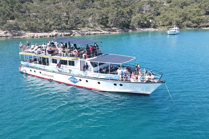 Blue Lagoon, Shipwreck & ŠOlta Cruise With Lunch & Unlimited Drinks From Split - Cancellation Policy and Booking Options