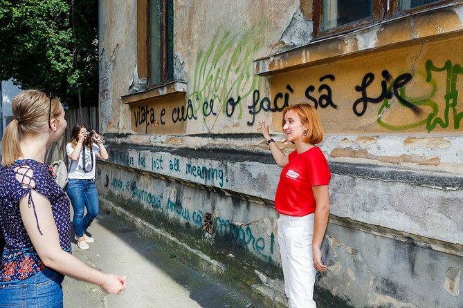 Bohemian Bucharest Markets and Mahallas Traditional Food Tour - Charming Neighborhood Exploration