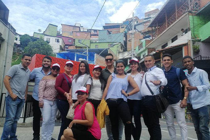 Comuna 13 Graffiti Tour and Enjoy Photos and Videos With Drone - Meeting Points and Transportation