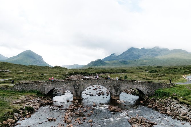 Isle of Skye and Eilean Donan Castle Day Tour From Inverness - Customer Experiences and Feedback