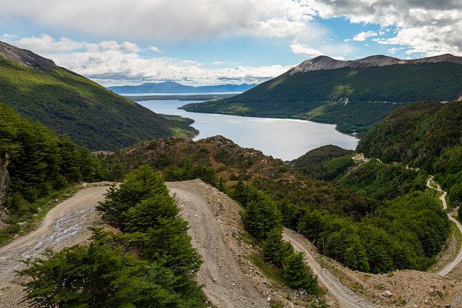 Lakes District 4x4 Full-Day Tour With Lunch From Ushuaia - Participant Requirements