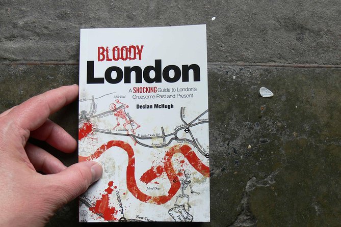 London Serial Killers The Blood and Tears Walk - Engaging Storytelling and Audience Interaction