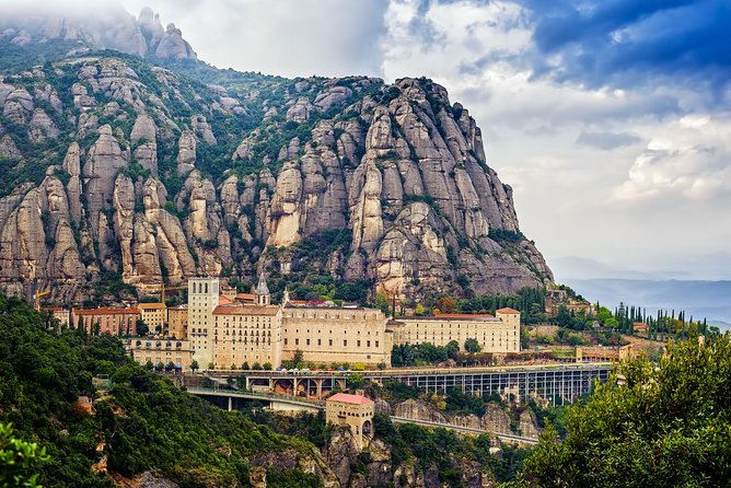 Montserrat Tour, Rack Railway, Museum, Moreneta & Licor Tasting - Pricing and Booking Information