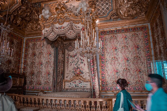 Palace of Versailles Skip the Line Guided Tour - Independent Garden Exploration