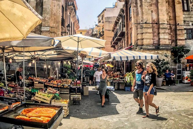 Palermo No Mafia Walking Tour: Discover the Anti-Mafia Culture in Sicily - Uncovering the Secrets of Palazzo Pretorio